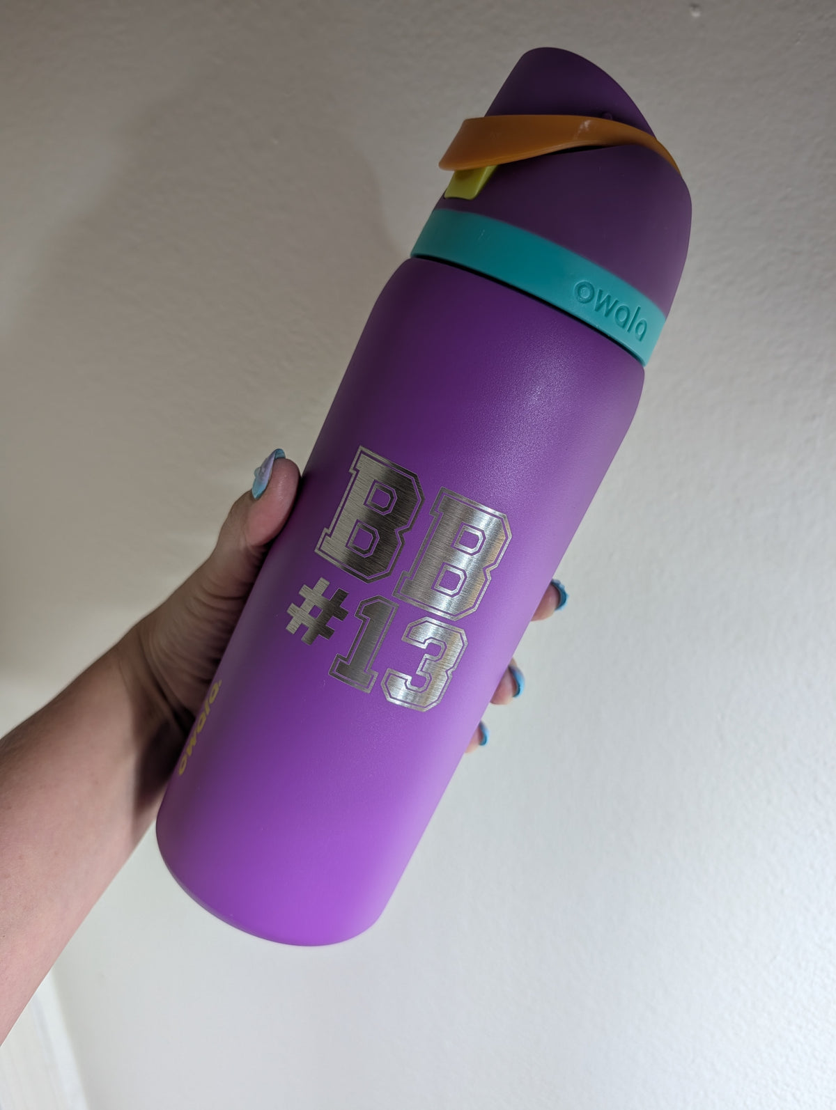 Personalized Owala FreeSip Water Bottle 32 oz | Custom Engraved